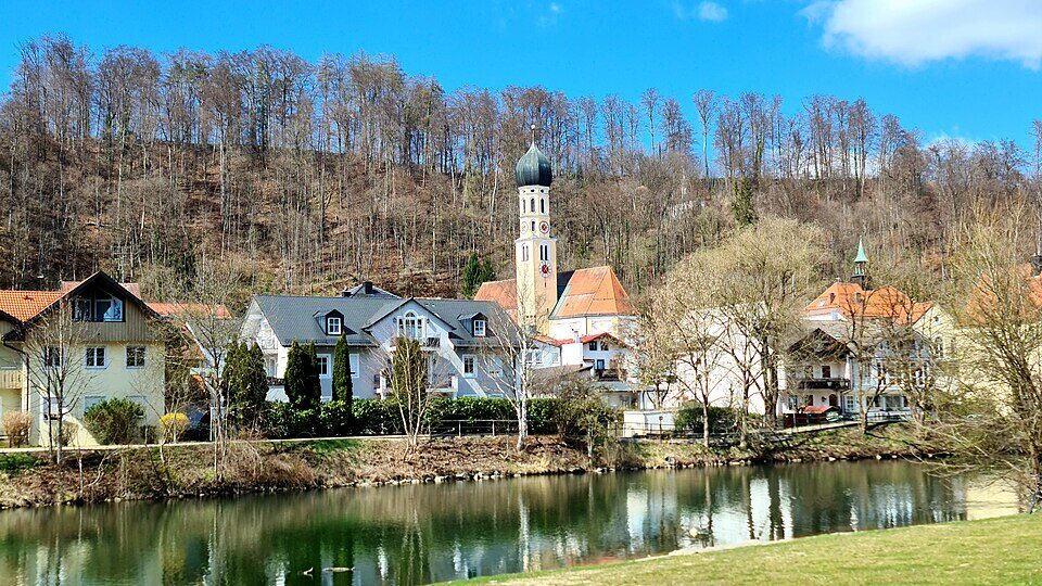 Altstadt Wolfratshausen vom Loisach-Ostuferpark