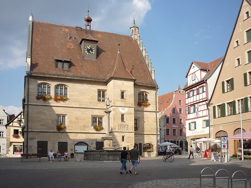 Altes Rathaus Weissenburg 545 vd in Weißenburg in Bayern
