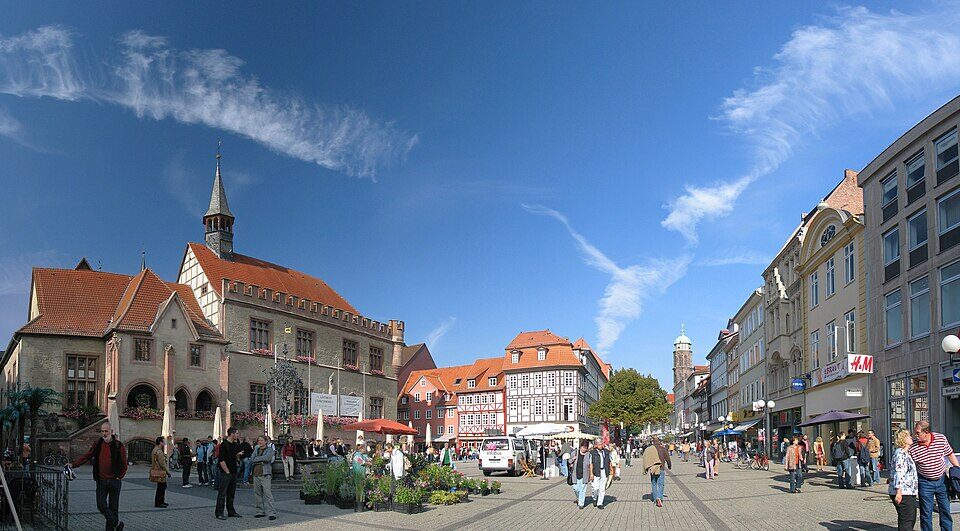 Goettingen Marktplatz Oct06 Antilived in Göttingen