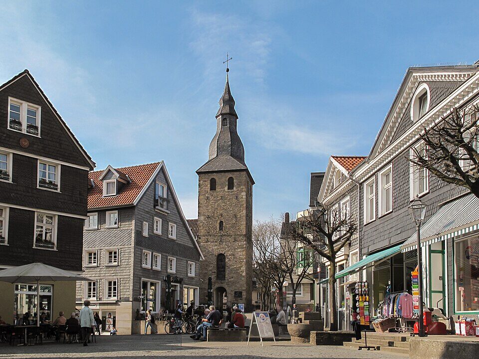 Hattingen, straatzicht1 met Glockenturm foto4 -03-27