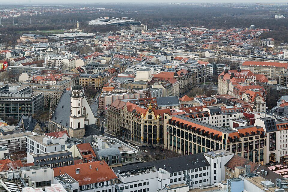 Innenstadt Leipzig mit Thomaskirche von Panorama Tower
