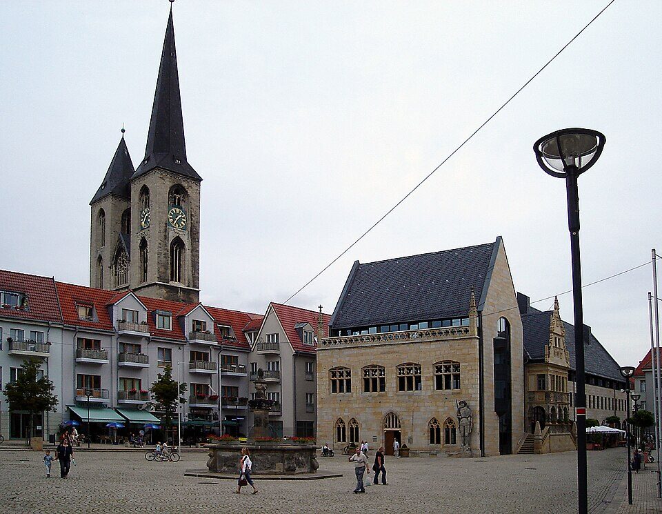 Halberstadt Rathaus Roland Martinikirche