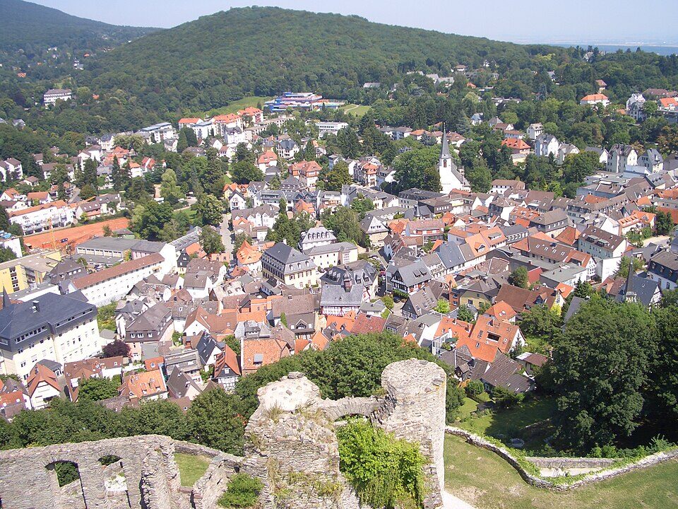 Koenigstein im Taunus Stadt von Burg in Königstein im Taunus