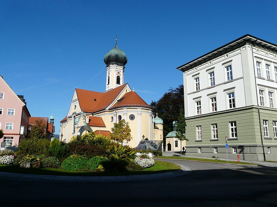 Immenstadt, Stadtpfarrkirche, Ölbergkapelle, Volksschule in Immenstadt im Allgäu