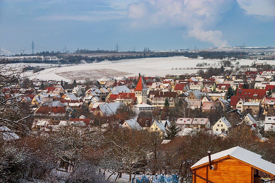 Höpfigheim, Ansicht von Süden im Winter ( ) in Steinheim an der Murr