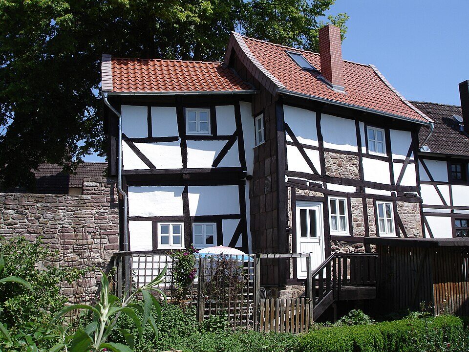 Ehemaliger Turm in der Stadtmauer der Stadt Dassel am Solling