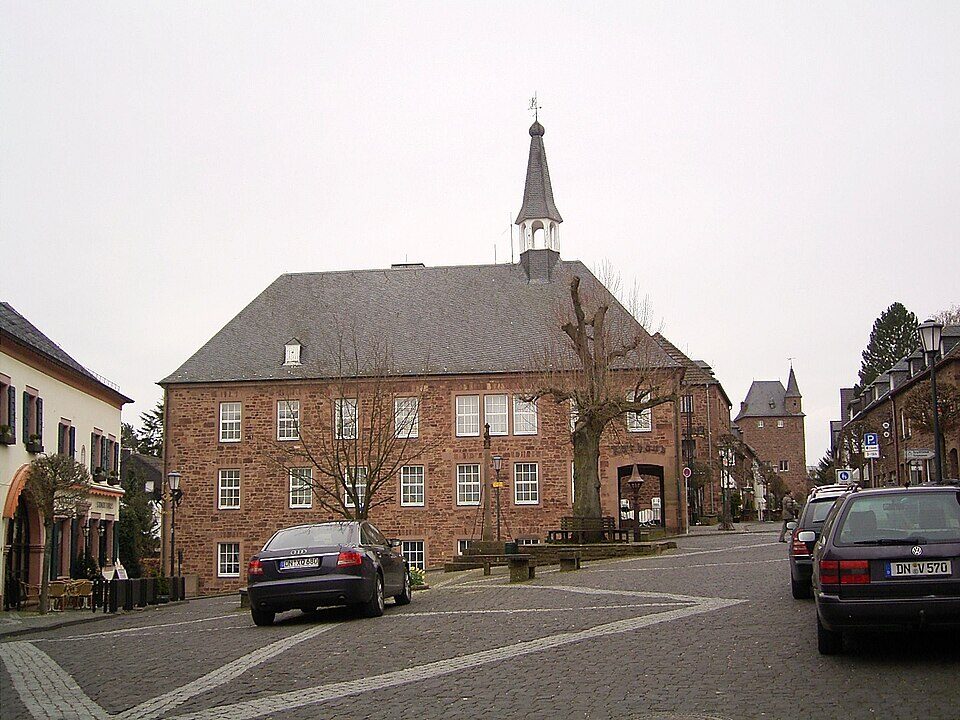 Rathaus 01 ies in Nideggen