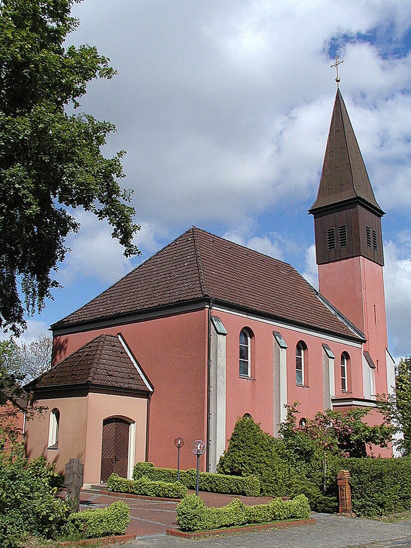 Hemmoor -Kirche Sankt Ansgar- by-RaBoe