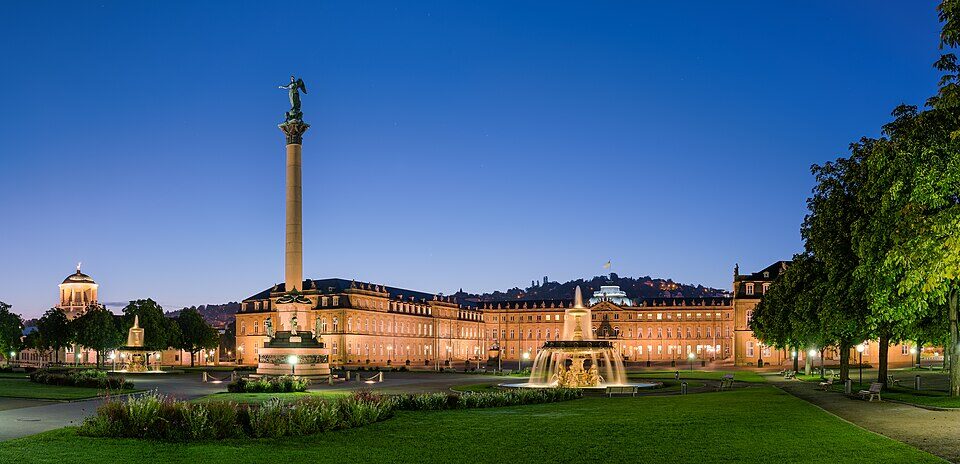 Neues Schloss Schlossplatzspringbrunnen Jubiläumssäule Schlossplatz Stuttgart