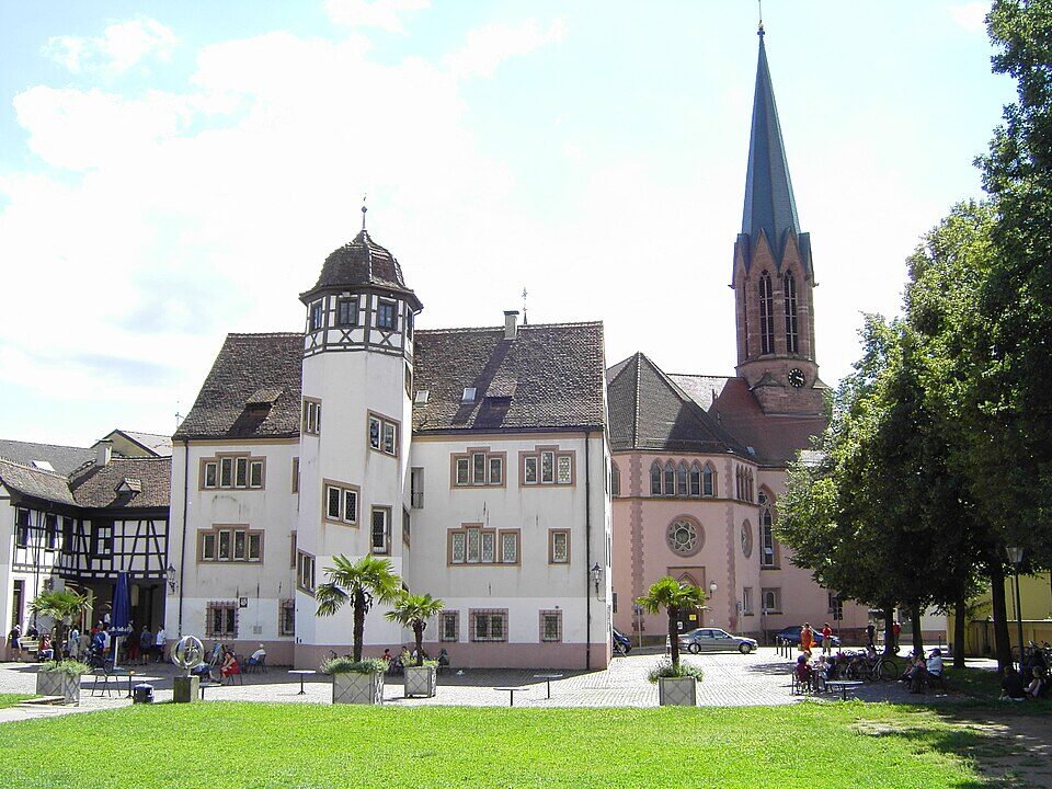 Emmendingen Schlossplatz mit ev Kirche
